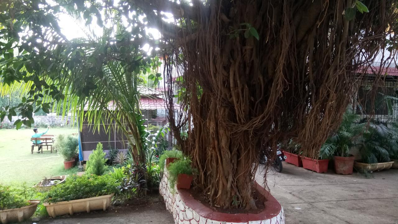 Hotel Ashoka Lonavala Εξωτερικό φωτογραφία