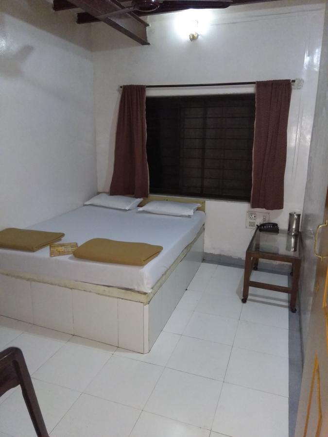 Hotel Ashoka Lonavala Εξωτερικό φωτογραφία